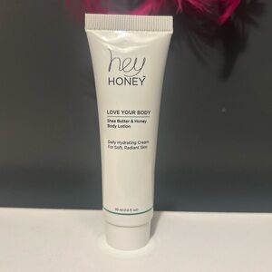 ⭐️ Hey Honey Love Your Body | Body Lotion